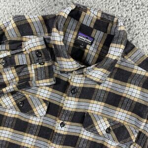 Patagonia Mens L Fjord Flannel Shirt FA18 Heavyweight Organic Cotton Plaid 53947